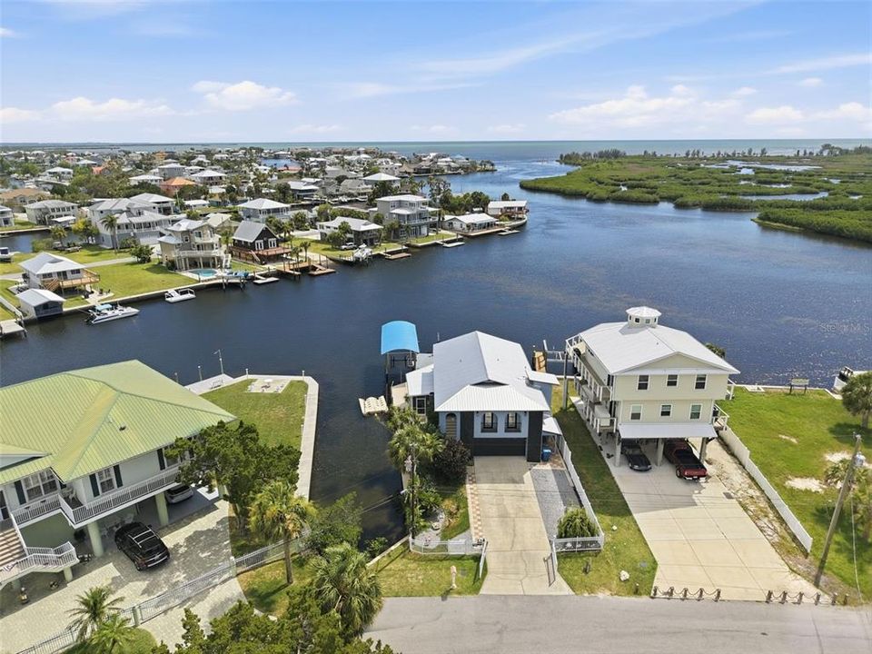 For Sale: $824,900 (2 beds, 2 baths, 1664 Square Feet)
