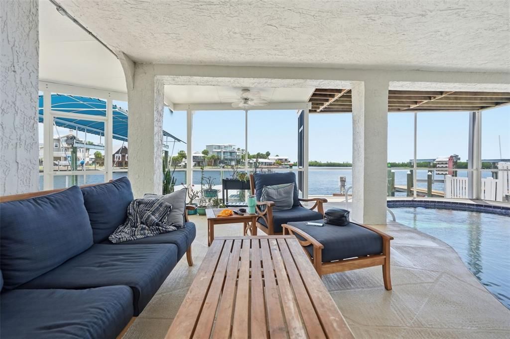 For Sale: $824,900 (2 beds, 2 baths, 1664 Square Feet)