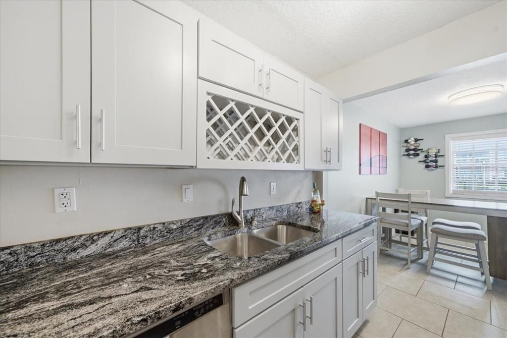 : $199,900 (1 спален, 1 ванн, 562 Квадратных фут)