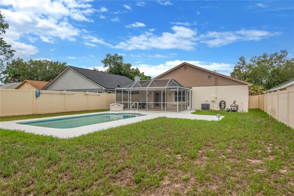 For Sale: $365,000 (4 beds, 2 baths, 1476 Square Feet)