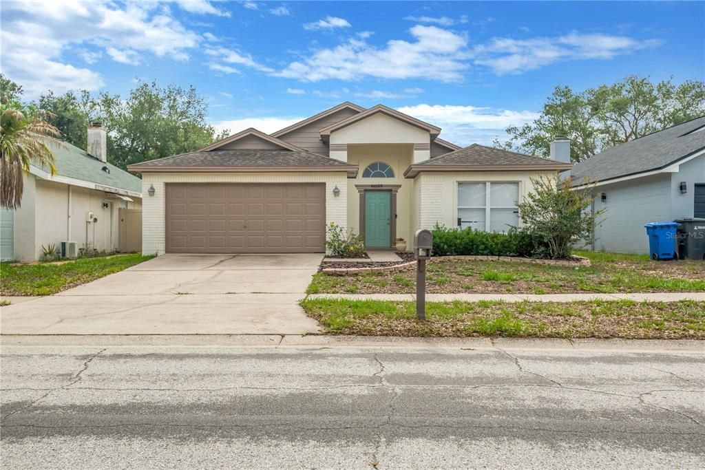 For Sale: $365,000 (4 beds, 2 baths, 1476 Square Feet)