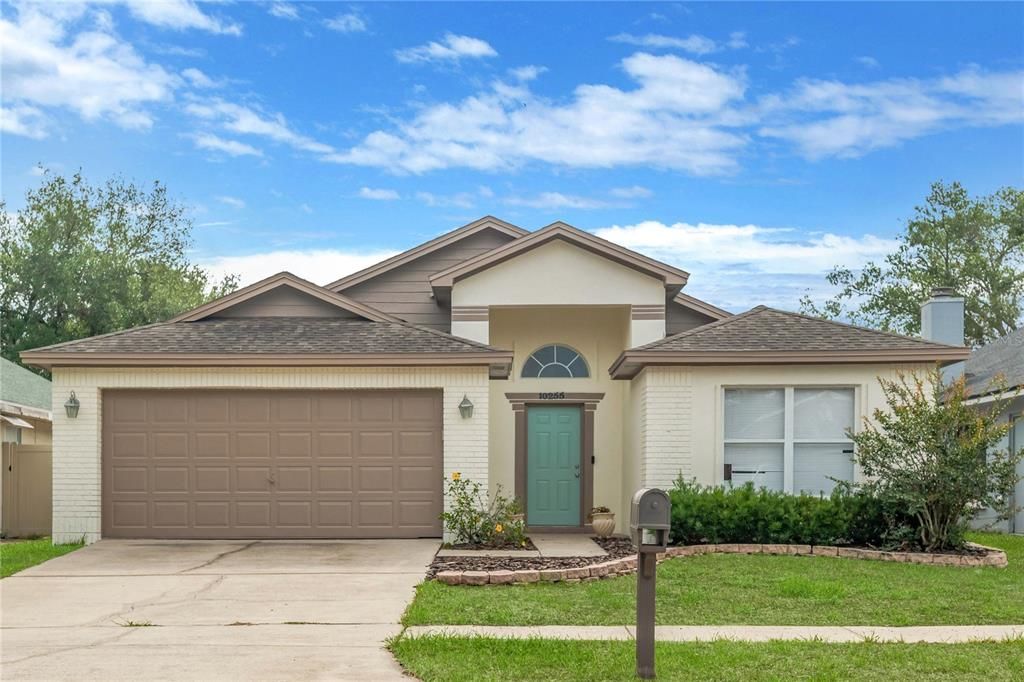 For Sale: $365,000 (4 beds, 2 baths, 1476 Square Feet)