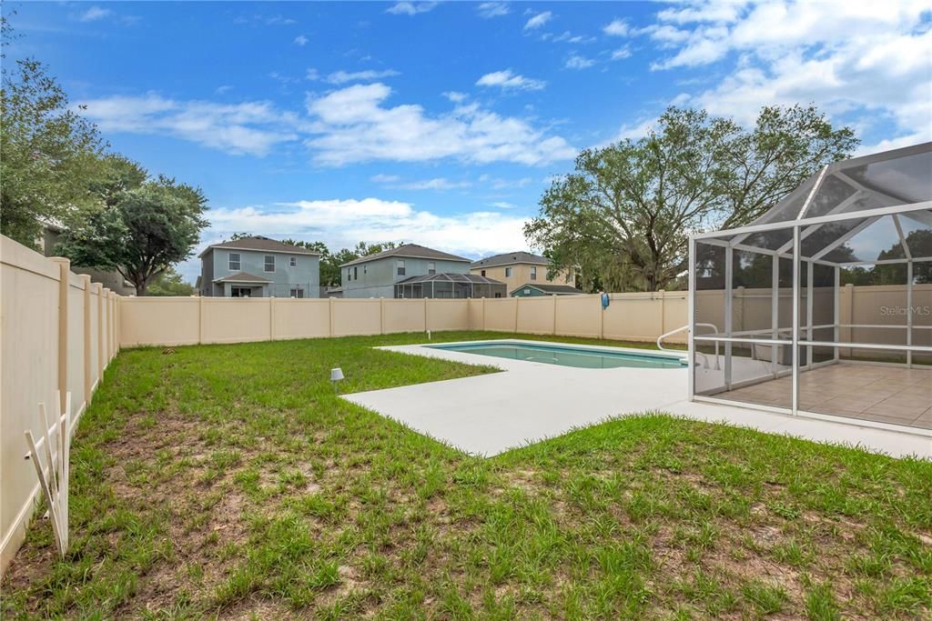 For Sale: $365,000 (4 beds, 2 baths, 1476 Square Feet)