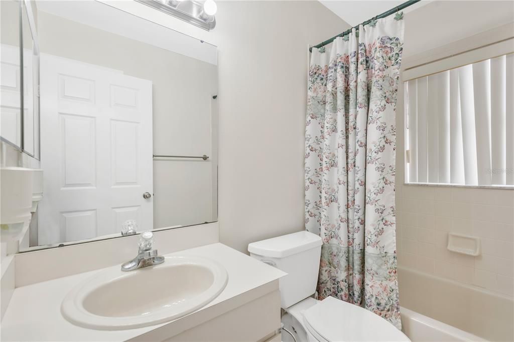For Sale: $365,000 (4 beds, 2 baths, 1476 Square Feet)