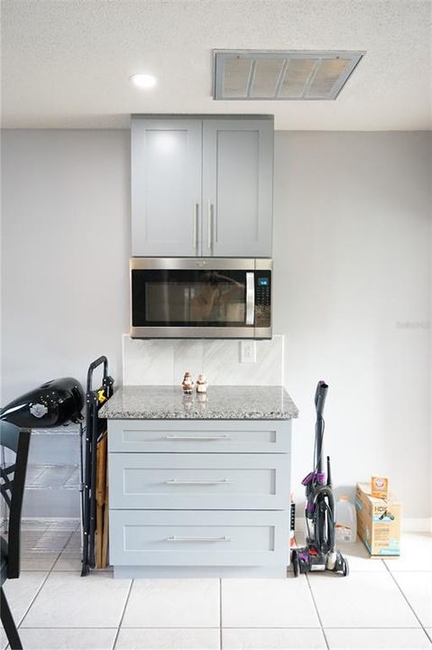For Sale: $115,000 (1 beds, 1 baths, 675 Square Feet)