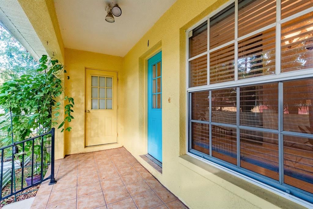 For Rent: $2,100 (2 beds, 2 baths, 1250 Square Feet)
