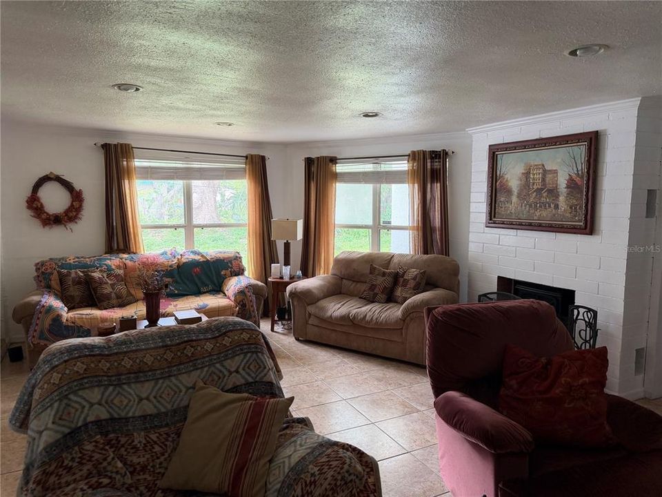 For Sale: $418,810 (4 beds, 1 baths, 2268 Square Feet)