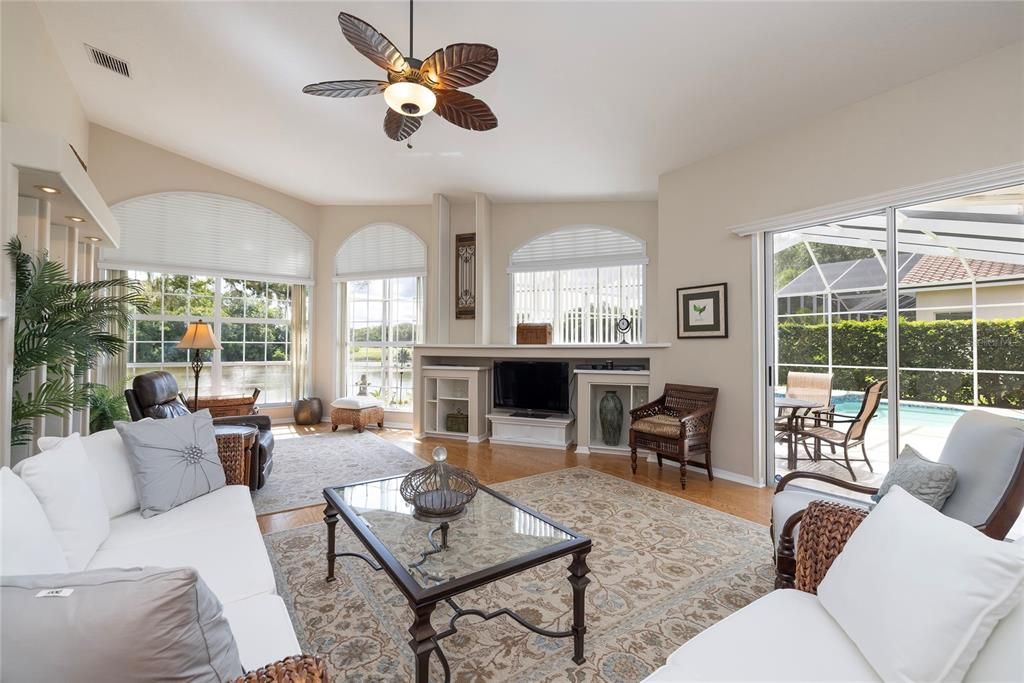 For Sale: $1,150,000 (3 beds, 3 baths, 3237 Square Feet)