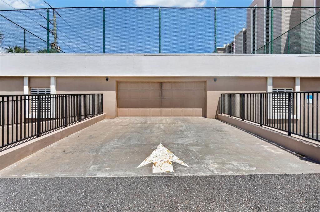 На продажу: $440,000 (2 спален, 2 ванн, 1214 Квадратных фут)
