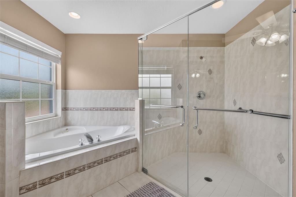 For Sale: $410,000 (3 beds, 2 baths, 2015 Square Feet)