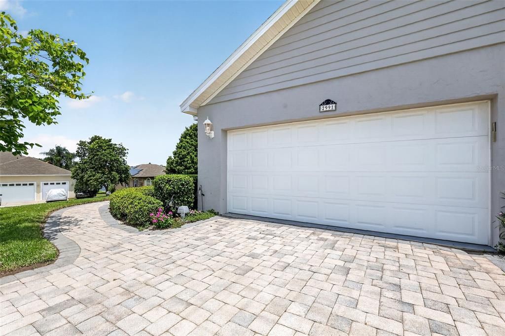 For Sale: $410,000 (3 beds, 2 baths, 2015 Square Feet)