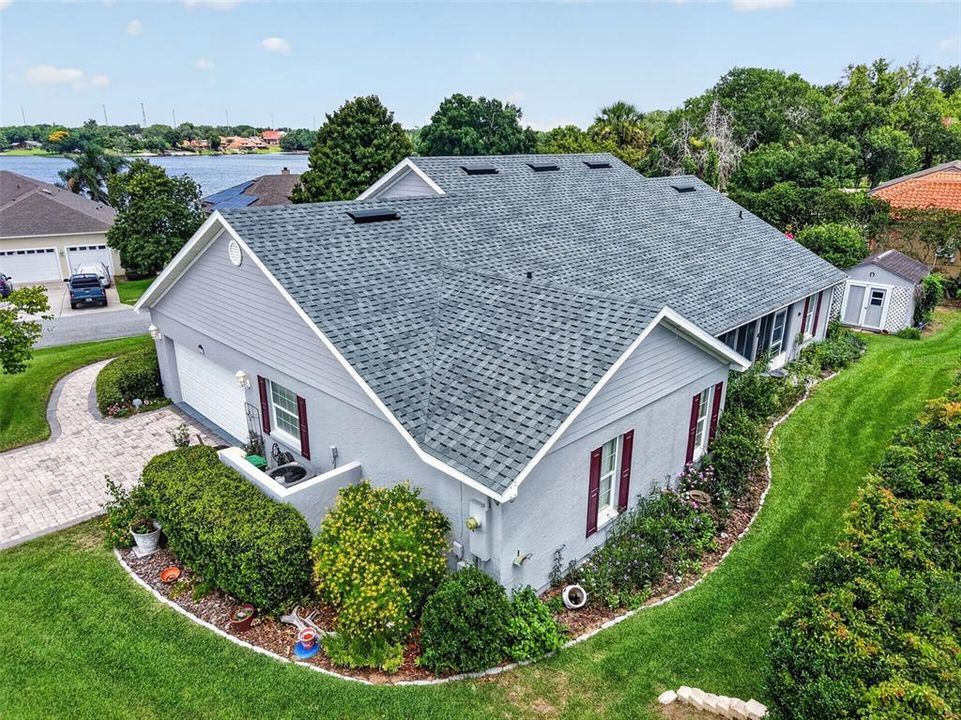 For Sale: $410,000 (3 beds, 2 baths, 2015 Square Feet)
