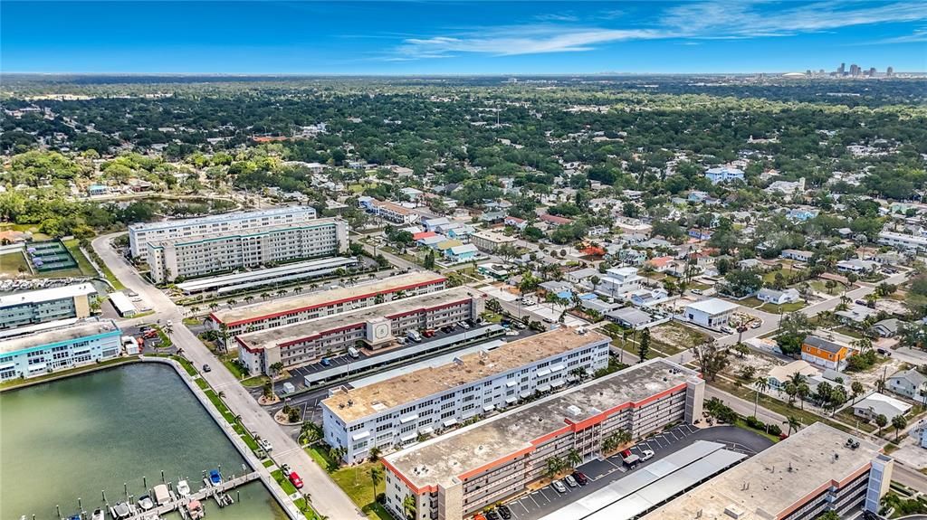 На продажу: $238,900 (1 спален, 1 ванн, 1060 Квадратных фут)
