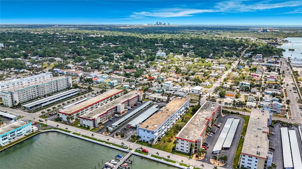 На продажу: $238,900 (1 спален, 1 ванн, 1060 Квадратных фут)