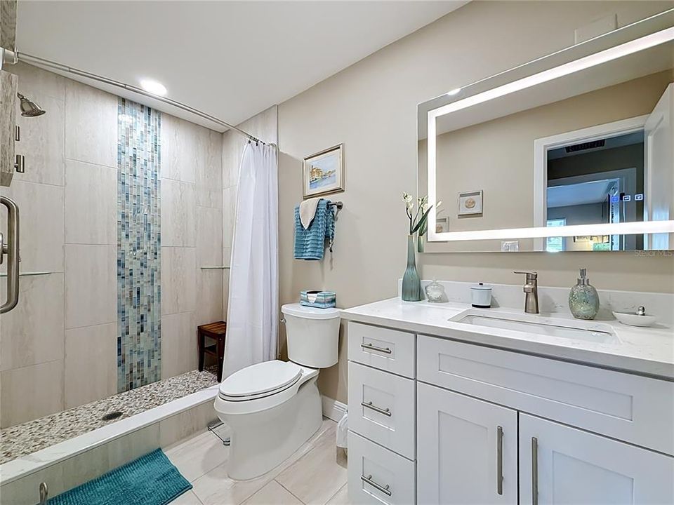 На продажу: $238,900 (1 спален, 1 ванн, 1060 Квадратных фут)