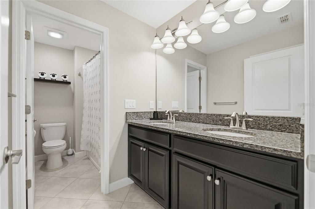 For Sale: $425,000 (4 beds, 2 baths, 2775 Square Feet)