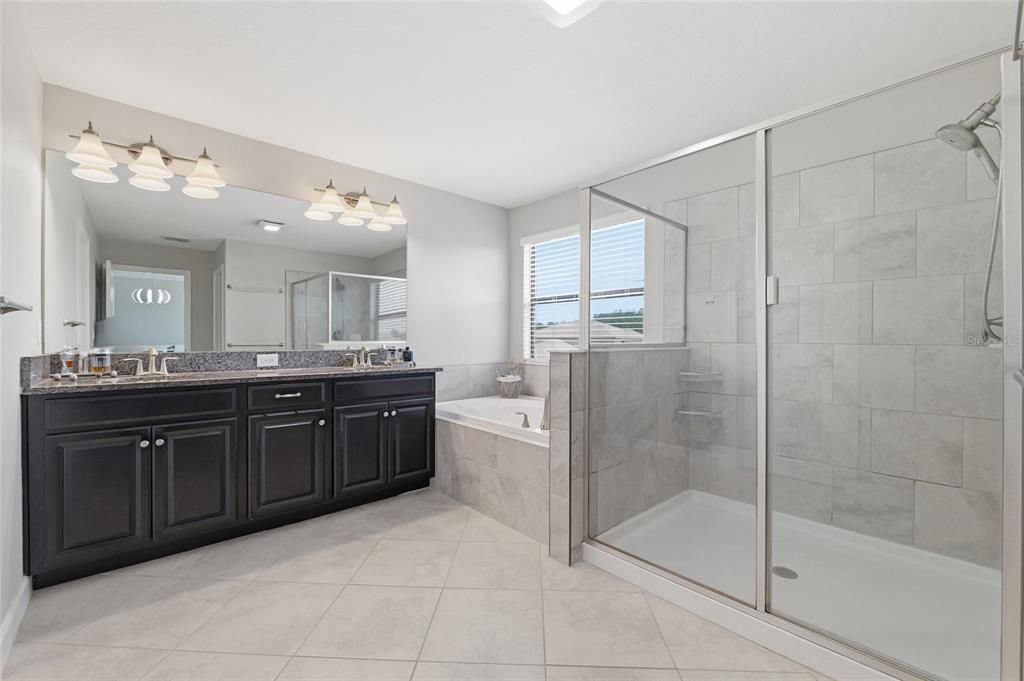 For Sale: $425,000 (4 beds, 2 baths, 2775 Square Feet)