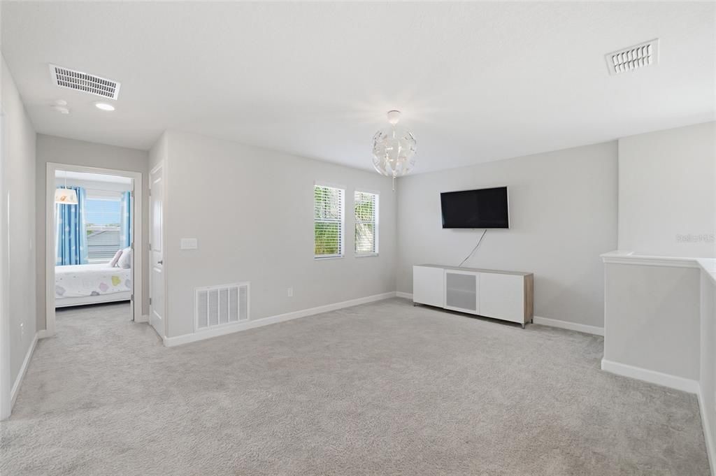 For Sale: $425,000 (4 beds, 2 baths, 2775 Square Feet)