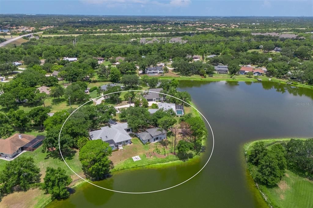 Activo con contrato: $989,900 (3 camas, 3 baños, 2820 Pies cuadrados)