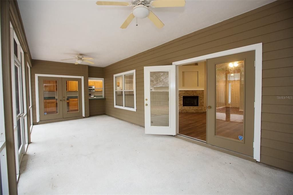 For Sale: $377,900 (3 beds, 2 baths, 1856 Square Feet)