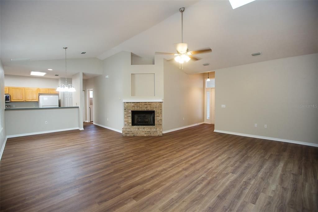 For Sale: $377,900 (3 beds, 2 baths, 1856 Square Feet)
