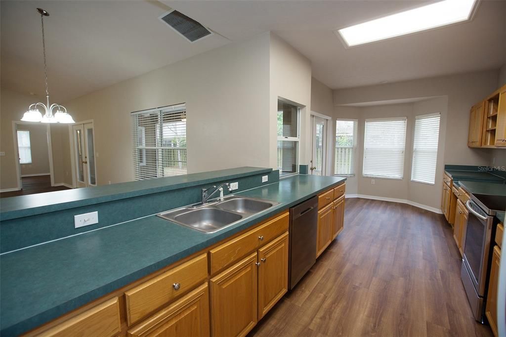 For Sale: $377,900 (3 beds, 2 baths, 1856 Square Feet)