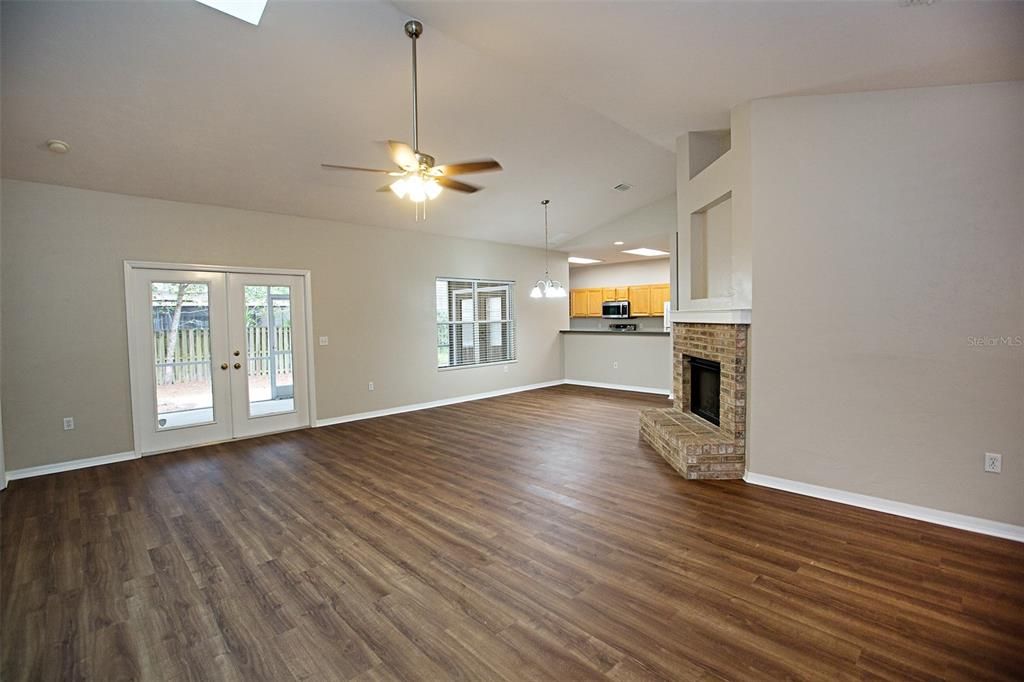 For Sale: $377,900 (3 beds, 2 baths, 1856 Square Feet)