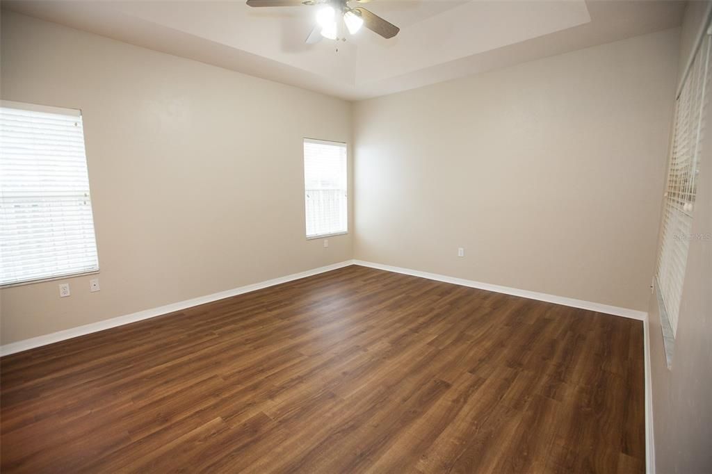 For Sale: $377,900 (3 beds, 2 baths, 1856 Square Feet)