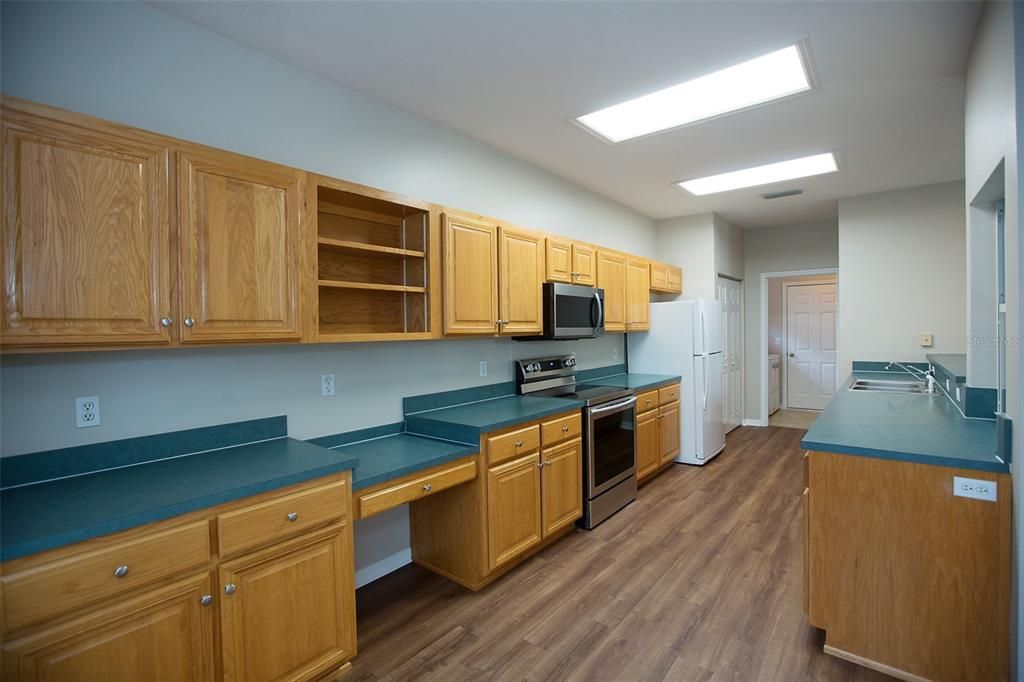 For Sale: $377,900 (3 beds, 2 baths, 1856 Square Feet)
