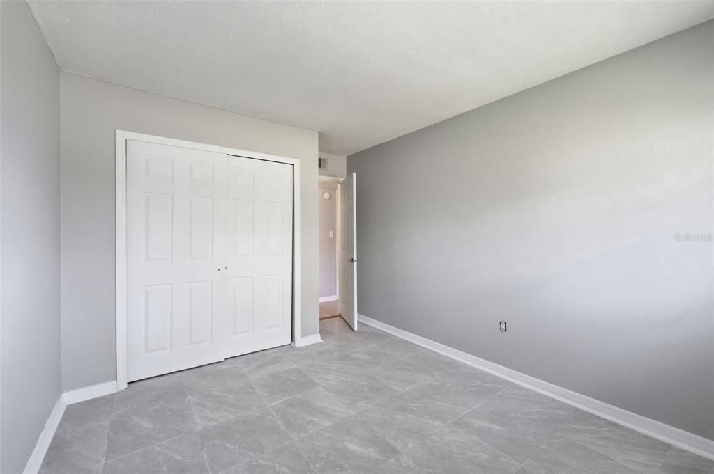 For Rent: $1,600 (2 beds, 1 baths, 881 Square Feet)
