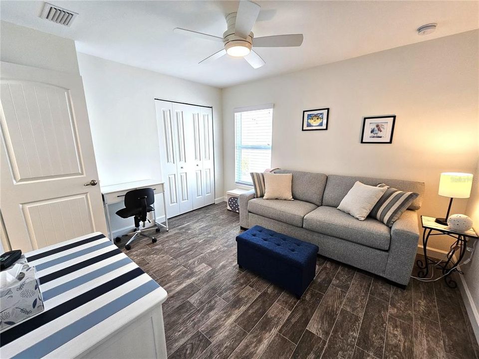 For Rent: $4,800 (3 beds, 2 baths, 1481 Square Feet)