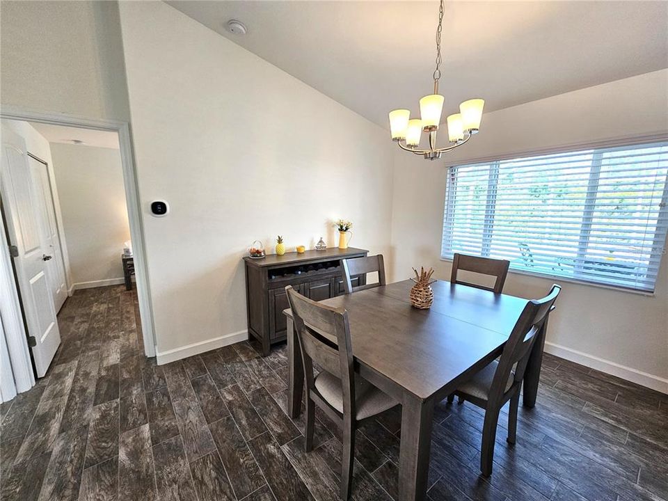 For Rent: $4,800 (3 beds, 2 baths, 1481 Square Feet)