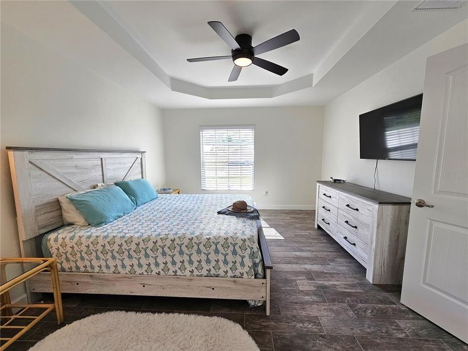For Rent: $4,800 (3 beds, 2 baths, 1481 Square Feet)