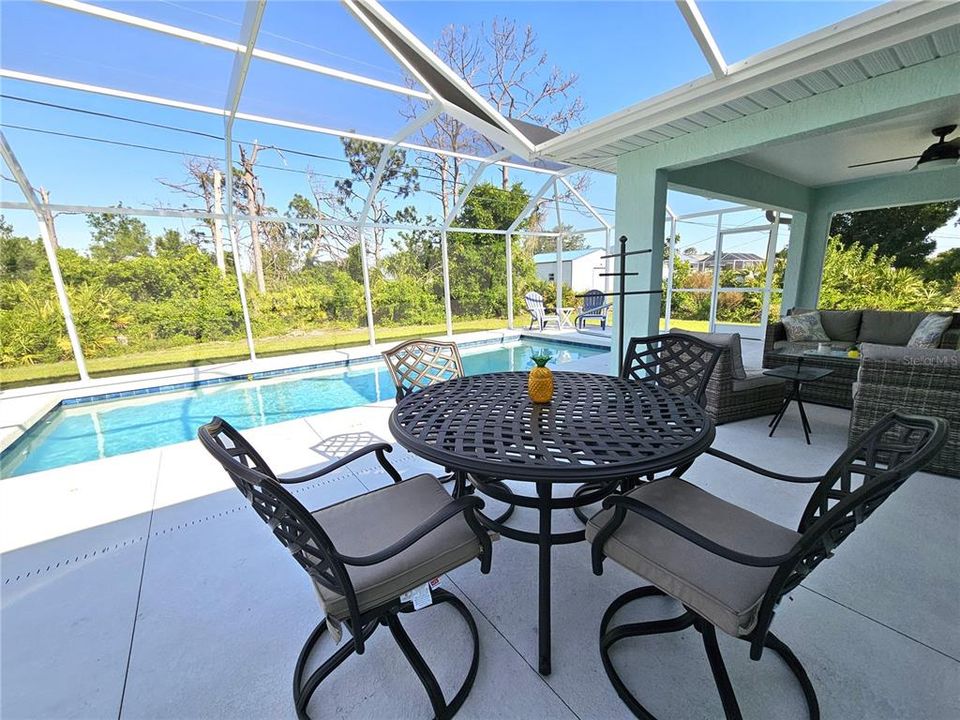 For Rent: $4,800 (3 beds, 2 baths, 1481 Square Feet)