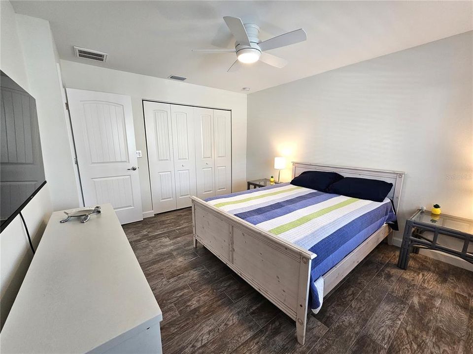 For Rent: $4,800 (3 beds, 2 baths, 1481 Square Feet)