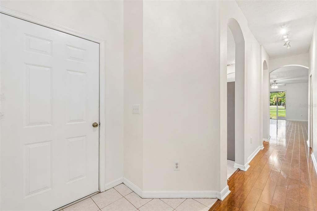 For Sale: $329,900 (3 beds, 2 baths, 2071 Square Feet)