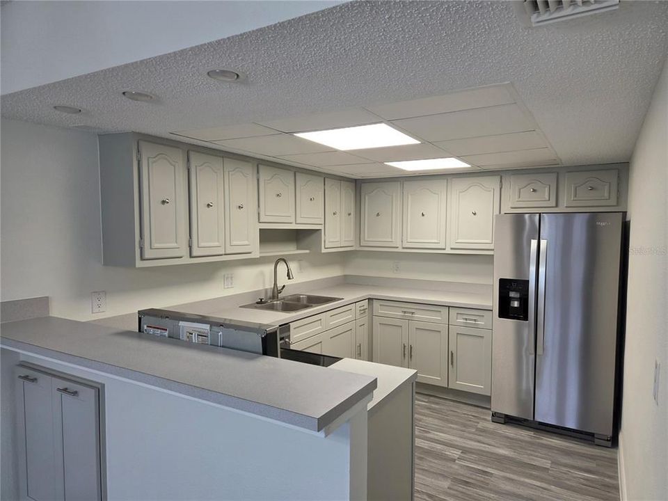 For Rent: $2,000 (3 beds, 2 baths, 1250 Square Feet)