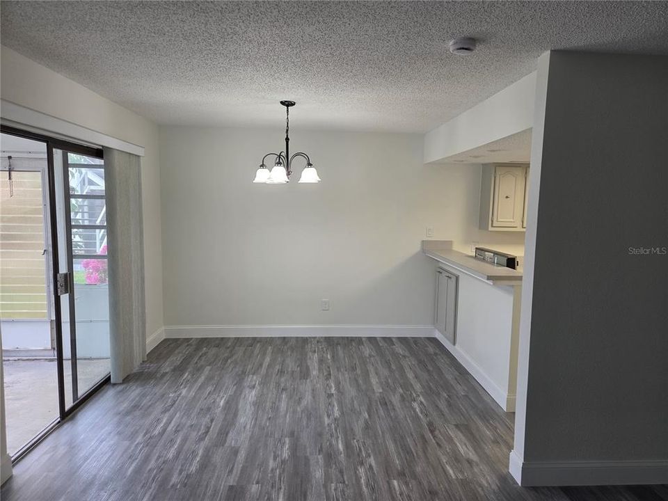 For Rent: $2,000 (3 beds, 2 baths, 1250 Square Feet)
