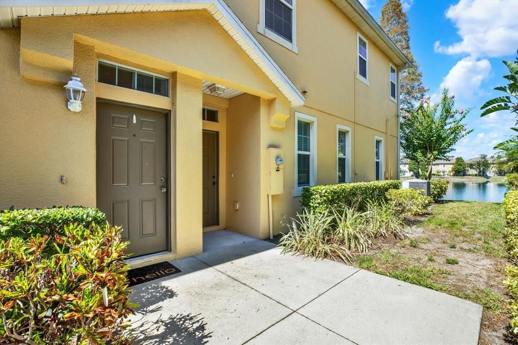 En Venta: $215,000 (2 camas, 2 baños, 1018 Pies cuadrados)