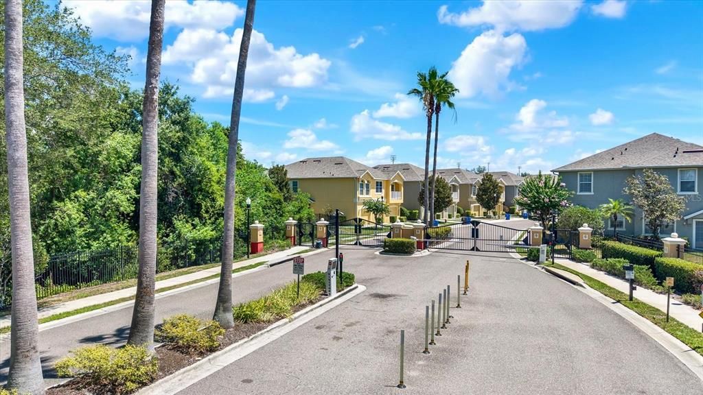 En Venta: $215,000 (2 camas, 2 baños, 1018 Pies cuadrados)