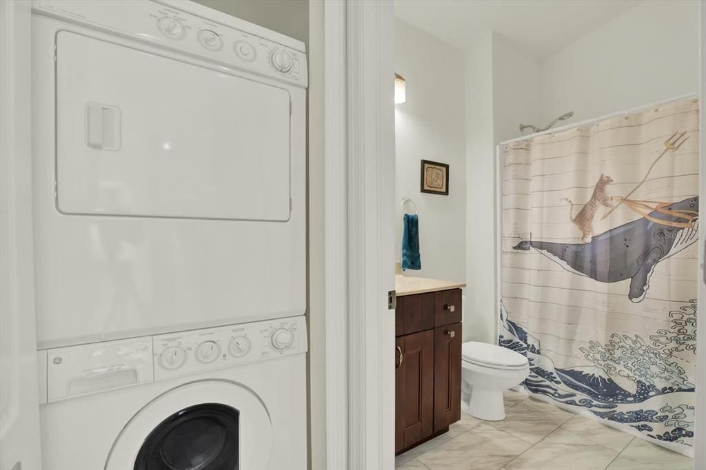 En Venta: $215,000 (2 camas, 2 baños, 1018 Pies cuadrados)