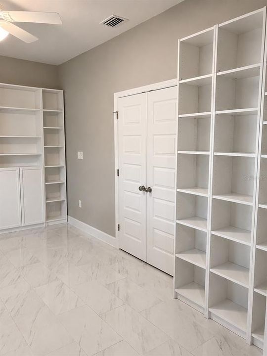 For Rent: $3,000 (4 beds, 2 baths, 1958 Square Feet)