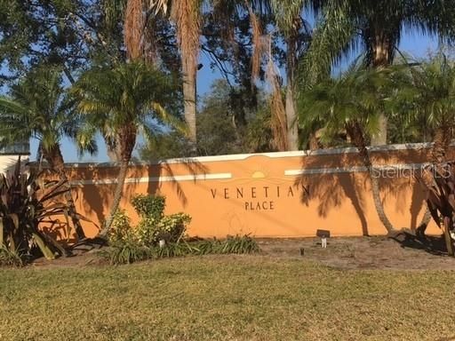 For Rent: $1,175 (1 beds, 1 baths, 735 Square Feet)