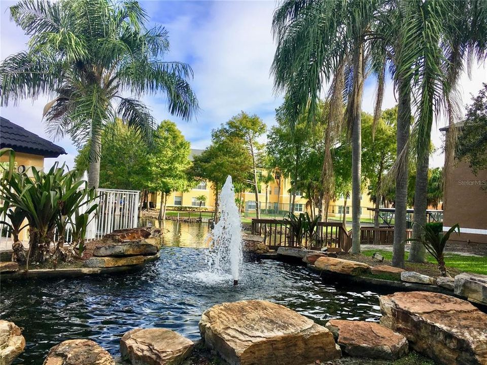 For Rent: $1,175 (1 beds, 1 baths, 735 Square Feet)