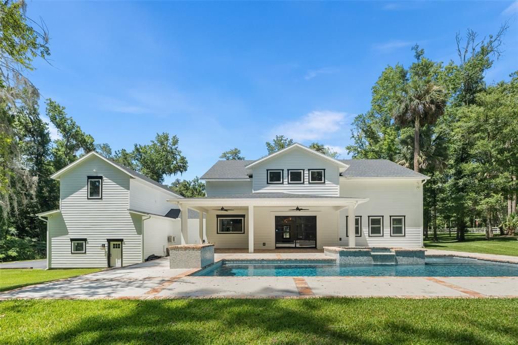 En Venta: $1,550,000 (5 camas, 5 baños, 5730 Pies cuadrados)