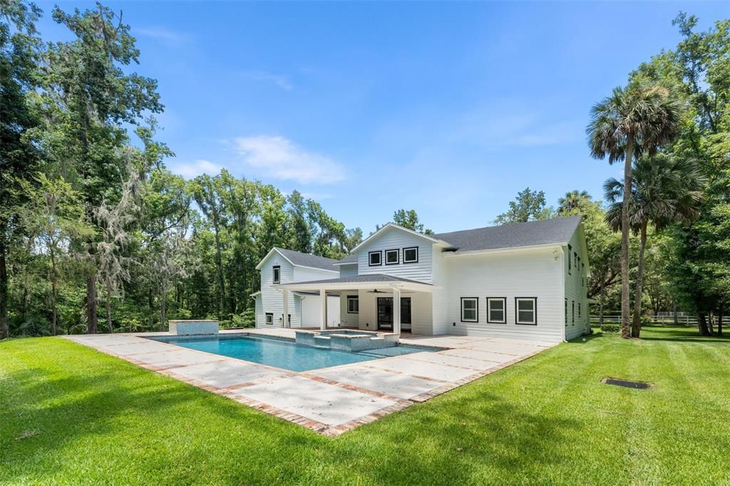 En Venta: $1,550,000 (5 camas, 5 baños, 5730 Pies cuadrados)