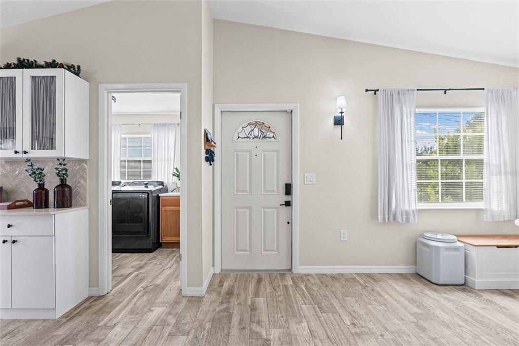 For Sale: $449,000 (3 beds, 1 baths, 1173 Square Feet)