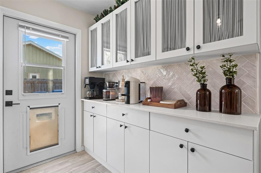 For Sale: $449,000 (3 beds, 1 baths, 1173 Square Feet)
