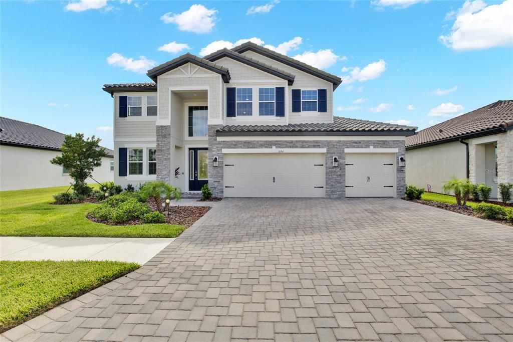 For Sale: $725,000 (5 beds, 4 baths, 3581 Square Feet)
