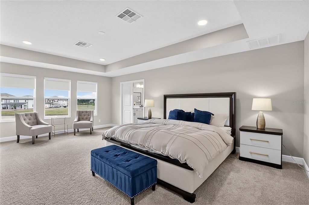 For Sale: $725,000 (5 beds, 4 baths, 3581 Square Feet)